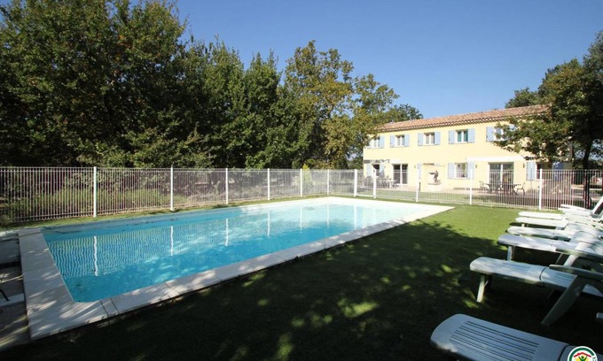 Colonzelle House | 220 m² Gîte ∙ 6 bedrooms ∙ 12 guests