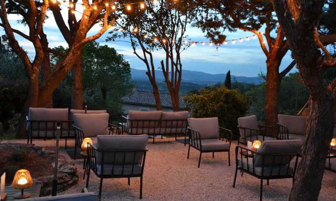 Venasque Hotel | 23 m² Hotel ∙ 8 guests