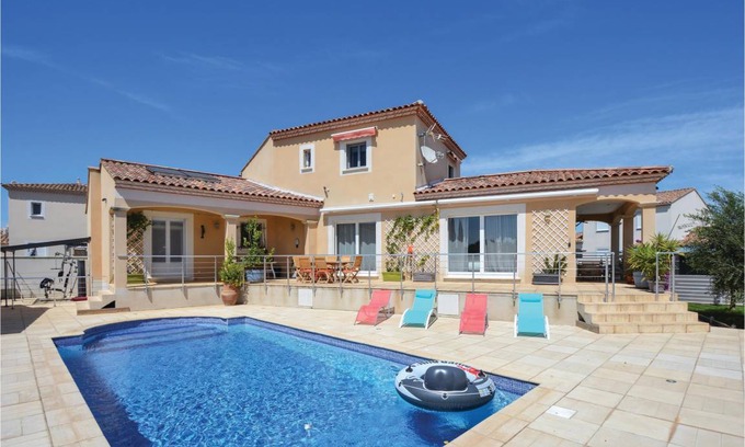Saint-Gilles House | 240 m² House ∙ 5 bedrooms ∙ 6 guests