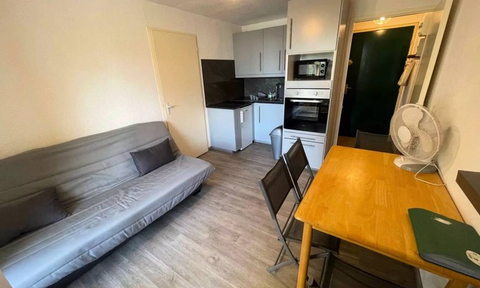 Les Sablettes Apartment | 25 m² Apartment ∙ 1 bedroom ∙ 4 guests