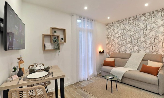 Couronne Urbaine Apartment | 26 m² Studio flat ∙ 2 guests