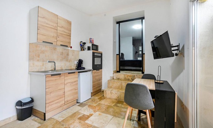 Jonquieres-Saint-Vincent Apartment | 27 m² Apartment ∙ 1 bedroom ∙ 4 guests