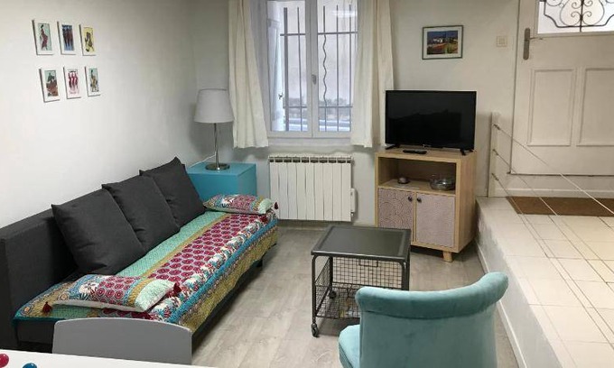 Caumont-sur-Durance Apartment | 30 m² Apartment ∙ 1 bedroom ∙ 5 guests