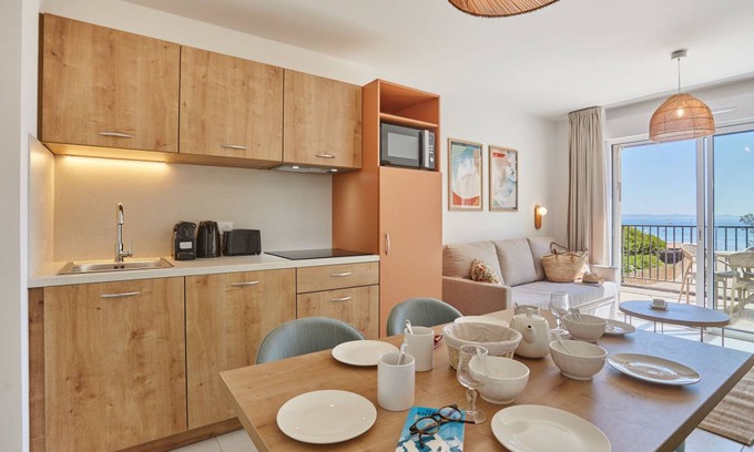Giens Condo | 30 m² Condo ∙ 1 bedroom ∙ 4 guests