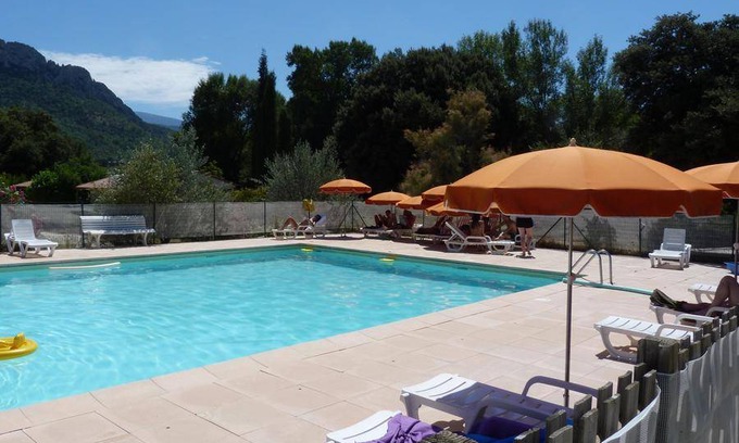 Buis-les-Baronnies Other | 30 m² Tent ∙ 1 bedroom ∙ 5 guests