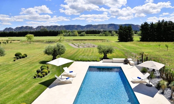 St.-Remy-de-Provence House | 300 m² House ∙ 5 bedrooms ∙ 14 guests