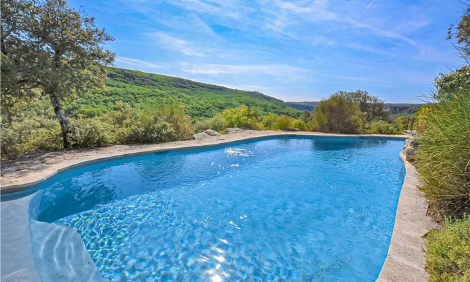 Bonnieux House | 300 m² House ∙ 7 bedrooms ∙ 14 guests