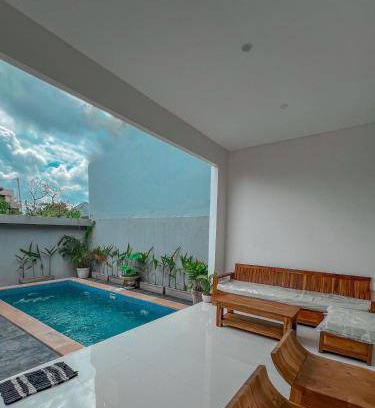 Singakerta Villa | 300 m² Villa ∙ 2 bedrooms ∙ 6 guests