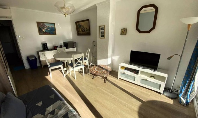 Les Sablettes Apartment | 33 m² Apartment ∙ 1 bedroom ∙ 4 guests