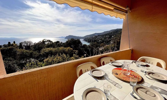 Rayol-Canadel-sur-Mer Apartment | 42 m² Apartment ∙ 1 bedroom ∙ 6 guests