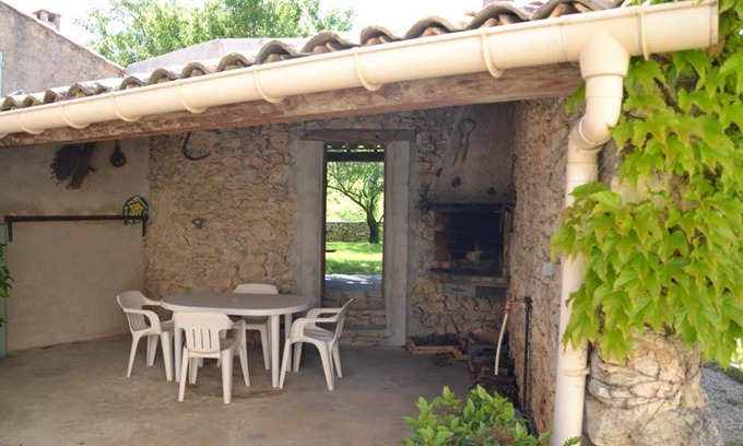 Simiane-la-Rotonde House | 42 m² Gîte ∙ 1 bedroom ∙ 4 guests