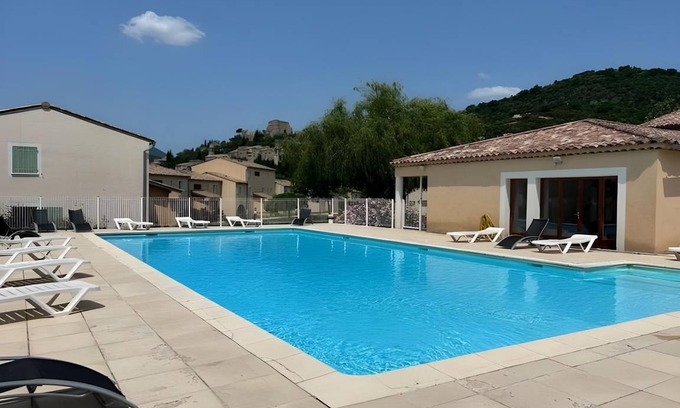 Montbrun-les-Bains Apartment | 44 m² Apartment ∙ 3 bedrooms ∙ 6 guests