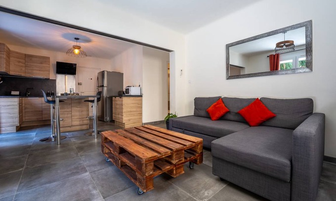 Courthezon Apartment | 46 m² Apartment ∙ 1 bedroom ∙ 3 guests