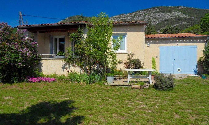 La Palud-sur-Verdon House | 46 m² Gîte ∙ 2 bedrooms ∙ 4 guests