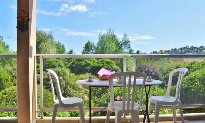 Le Lavandou Apartment | 50 m² Apartment ∙ 1 bedroom ∙ 4 guests