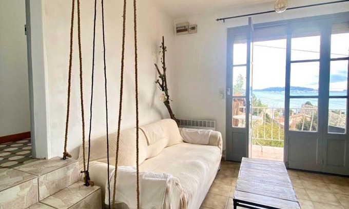 Niolon House | 50 m² House ∙ 1 bedroom ∙ 2 guests