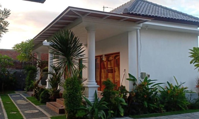 Lovina Resort | 500 m² Resort ∙ 2 bedrooms ∙ 5 guests