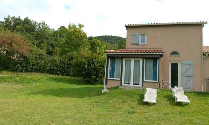 Peyroules House | 51 m² Gîte ∙ 2 bedrooms ∙ 6 guests