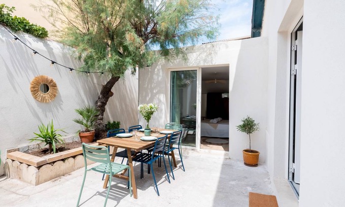 Endoume House | 55 m² House ∙ 2 bedrooms ∙ 4 guests