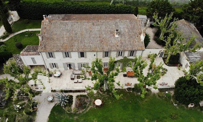 Caumont-sur-Durance Bed & Breakfast | 60 m² Bed and breakfast ∙ 2 bedrooms ∙ 6 guests