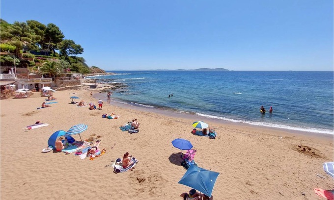 Carqueiranne Apartment | 64 m² Apartment ∙ 2 bedrooms ∙ 4 guests