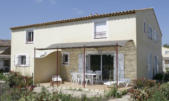 Tourrettes Apartment | 67 m² Apartment ∙ 2 bedrooms ∙ 8 guests