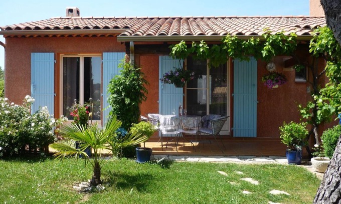 Pierrevert House | 70 m² House ∙ 2 bedrooms ∙ 4 guests
