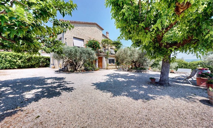 Caromb Apartment | 72 m² Apartment ∙ 2 bedrooms ∙ 4 guests