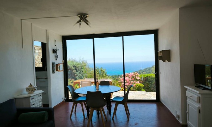 Cap Benat House | 75 m² House ∙ 3 bedrooms ∙ 6 guests
