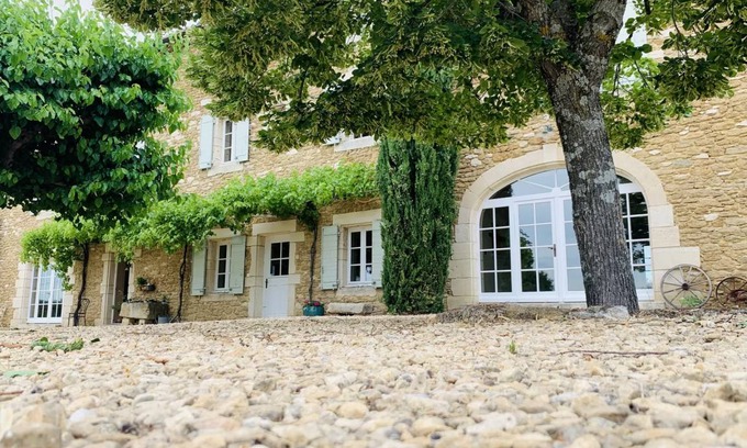 Bouchet House | 80 m² House ∙ 2 bedrooms ∙ 4 guests