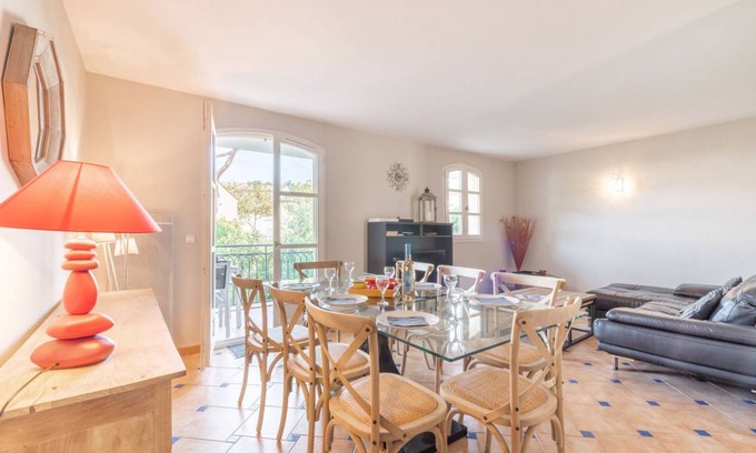 La Mole House | 83 m² House ∙ 3 bedrooms ∙ 6 guests