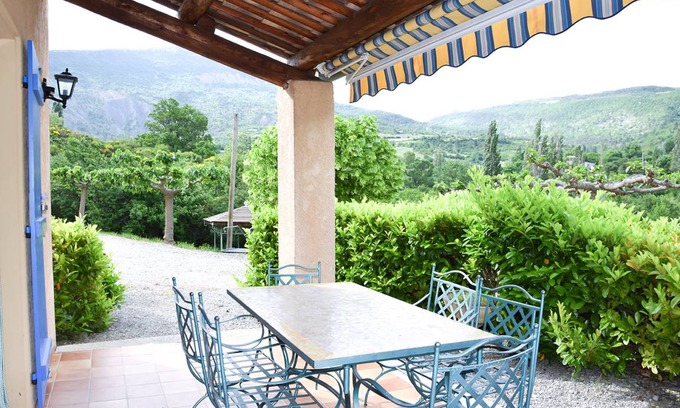 La Roche-sur-le-Buis Apartment | 90 m² Apartment ∙ 2 bedrooms ∙ 6 guests