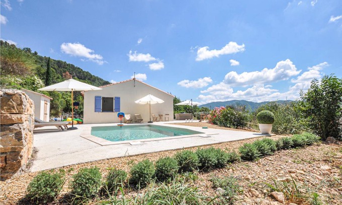 Bargemon House | 90 m² House ∙ 3 bedrooms ∙ 6 guests