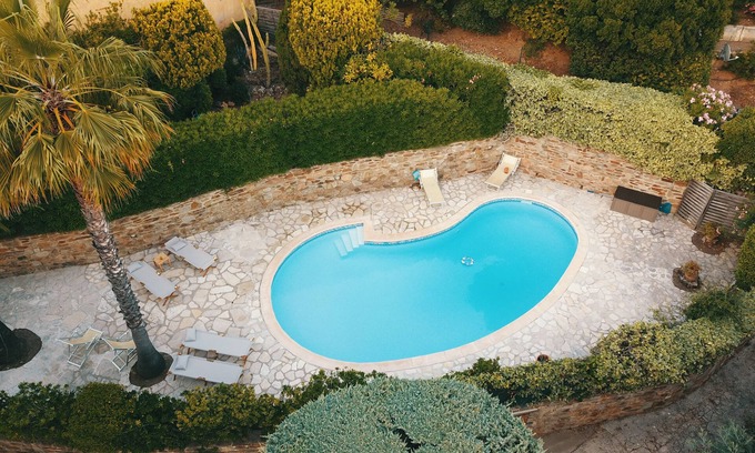 Rayol-Canadel-sur-Mer Villa | A charming villa 5 minutes walk from the Canadel beach