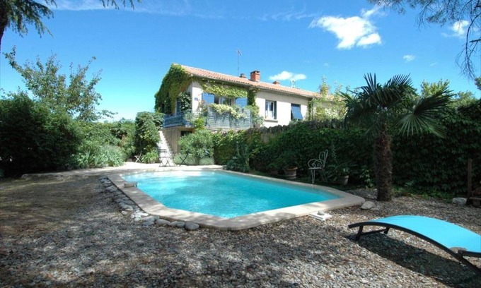 Maubec Apartment | Apartment ∙ 2 bedrooms ∙ 4 guests