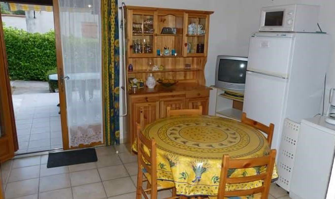 Saint-Martin-de-Bromes Apartment | Apartment l'Espaï for 4 people