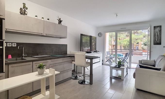La Londe-les-Maures House | Appartement T2 Neuf de Standing La Londe les Maures