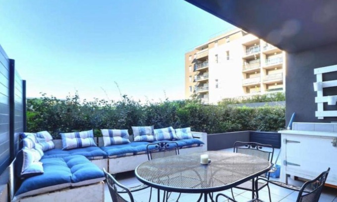 Pont de Vivaux Apartment | appartement spacieux avec grande terrasse