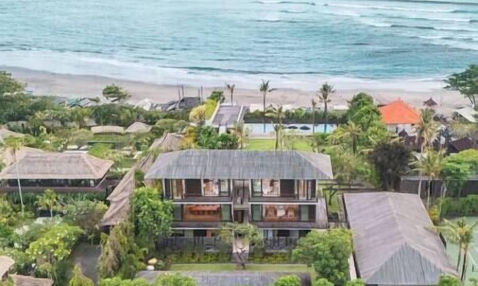 Batu Bolong Villa | Arnalaya Beach House by Elite Havens