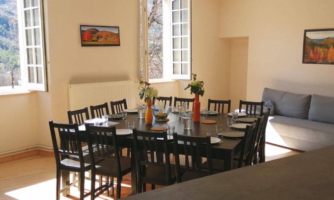 Bayons Cottage | Cabin ∙ 7 bedrooms ∙ 14 guests