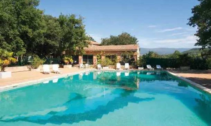 Saint-Saturnin-les-Apt House | Camping 3 étoiles - Piscine - eebbch