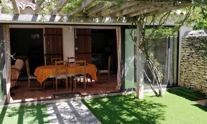 Villes-sur-Auzon House | Charming 120m² gites at the foot of Ventoux