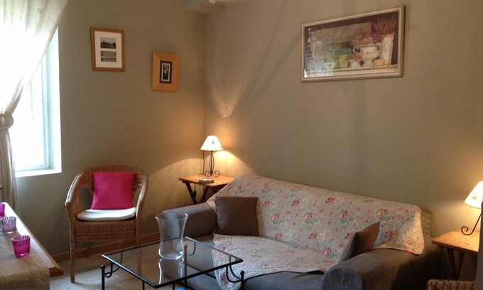 Sablet House | Charming village house in a medieval village