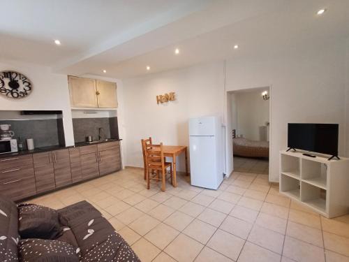 Courthezon Apartment | Chez Gilou