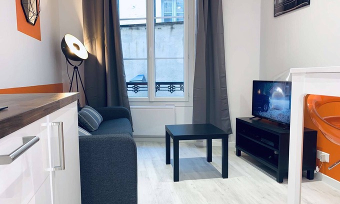 Avignon City Centre Apartment | ⭐COSY CARNOT⭐HYPER-CENTRE⭐PARKING⭐ AVIGNONSMILE⭐