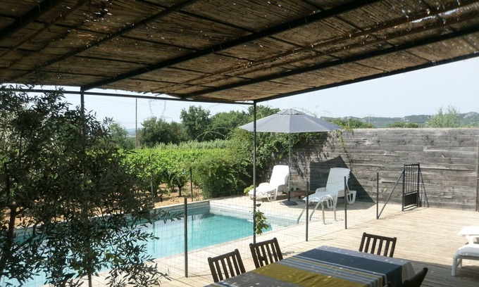 Bagnols-sur-Ceze Other | cottage in stone farmhouse surrounded by vineyards and olive trees.
