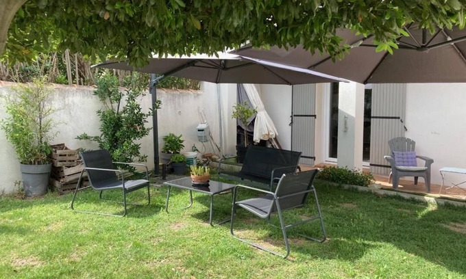 Courthezon Apartment | Courthézon Between vineyards and village