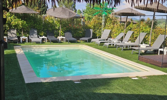 Le Luc House | evganniversaireboulodrome basket footvolleypingpongbillardbaby piscine tikibar