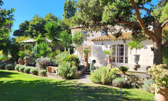 Beaucaire Other | Family farmhouse with swimming pool and large park in the countryside!