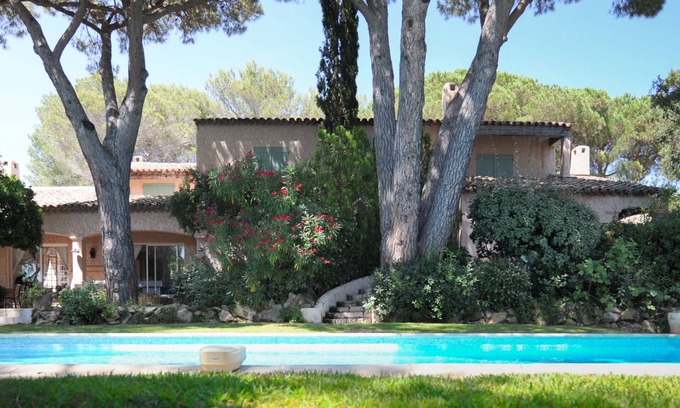 Cote d'Azur- French Riviera Villa | FIELD direct access CAPILLA beaches of Saint Tropez